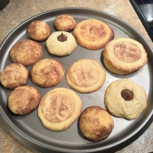 Meet your Posher, Flory